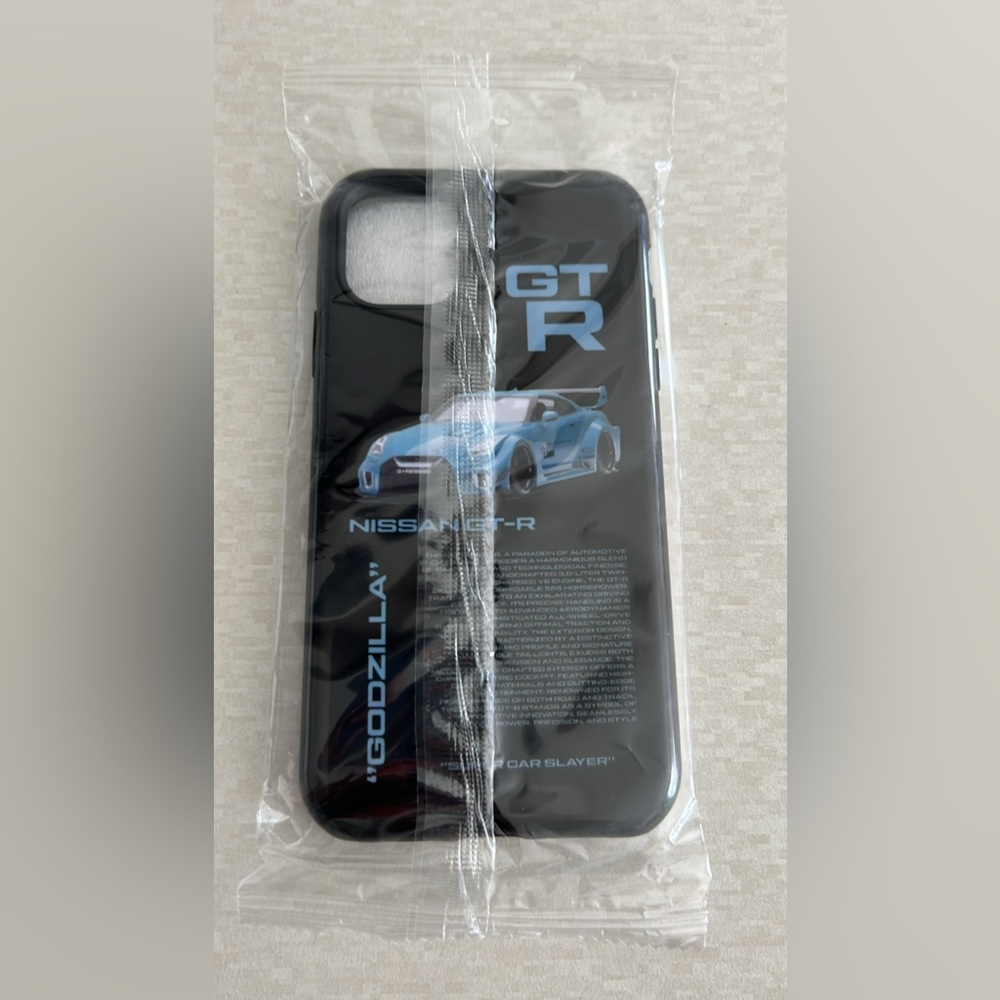 iPhone case - Picture 2 of 2